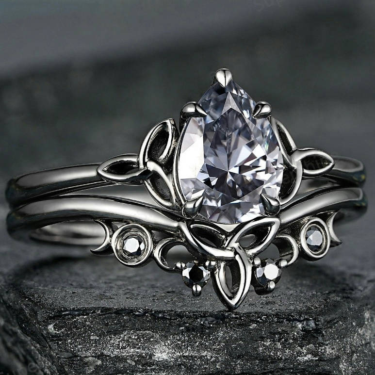 Geschichteter Ring Set mit Kristall