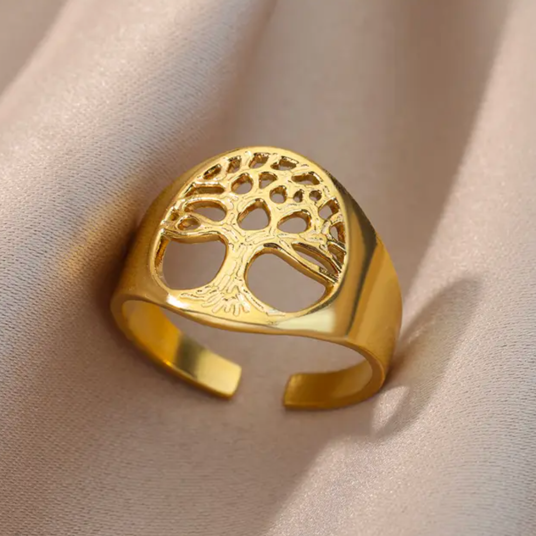 Eleganter Goldfarbener Ring mit Baum des Lebens Motiv