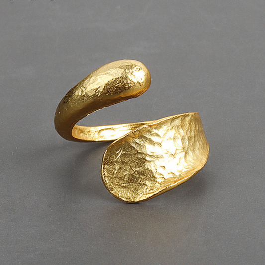 Eleganter verstellbarer Ring mit 18K Goldbeschichtung