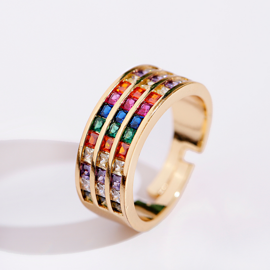 Eleganter verstellbarer Ring aus 18K vergoldetem Material mit bunten Zirkonia-Steinen