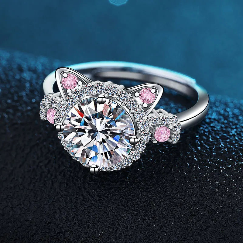 MINA – Eleganter verstellbarer Katzenohren-Ring mit funkelnden Zirkonias