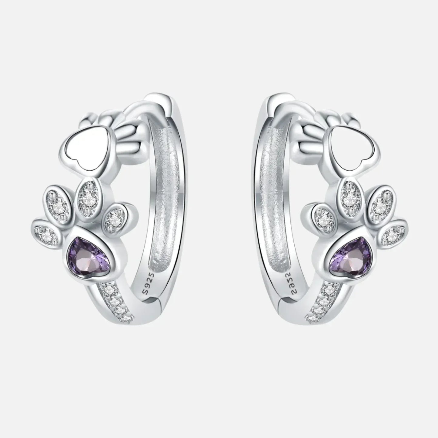 Elegante ILLA Pfoten-Huggie-Ohrringe aus 925er Sterlingsilber mit funkelnden Zirkonia und Herzstein