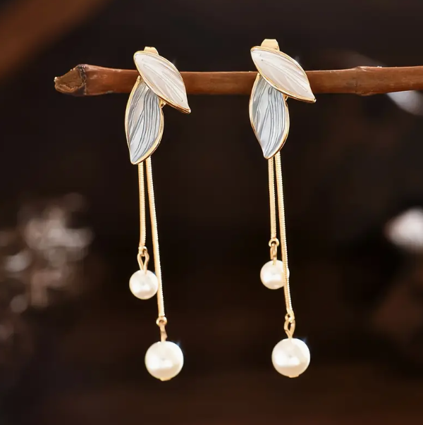 2er-Set elegante Ohrringe im Landhausstil mit Perlenanhänger
