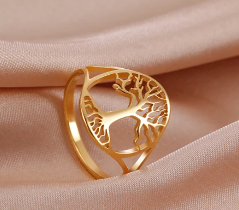 Eleganter Lebensbaum-Ring in Goldfarbe – das perfekte Geschenk für die Mutter
