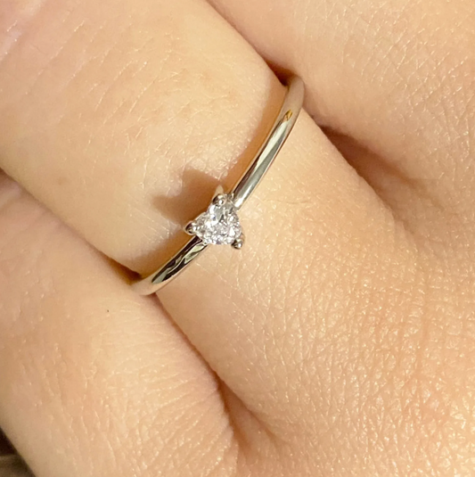 Eleganter 925er Sterlingsilberring mit funkelndem Zirkoniumdioxid