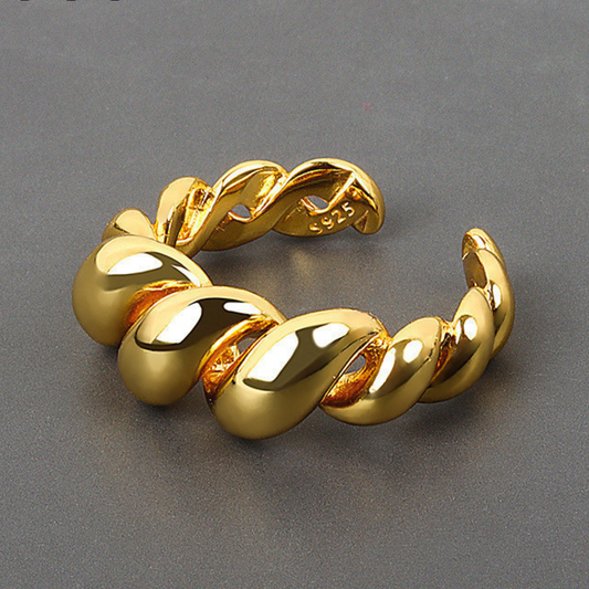 Exquisite 18K Gold Plated Spiral Ring
