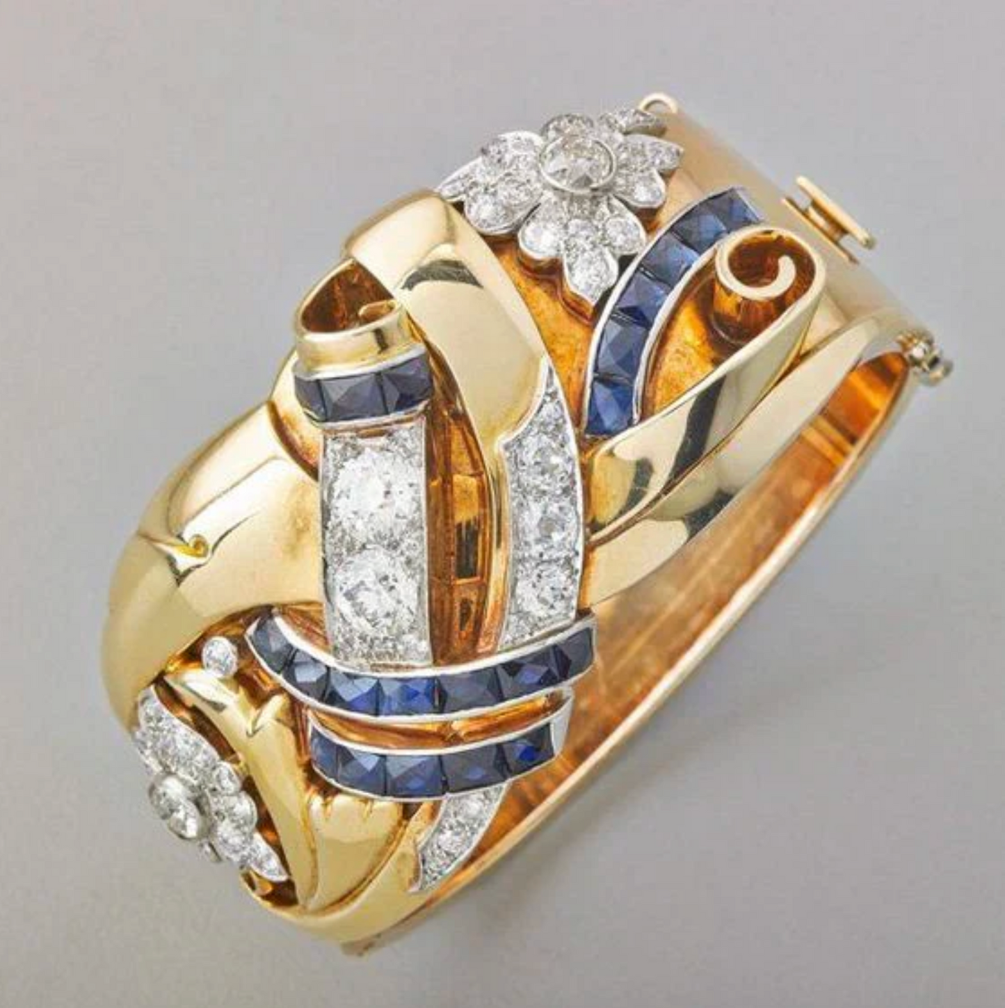 Goldfarbener Zirkonia-Ring