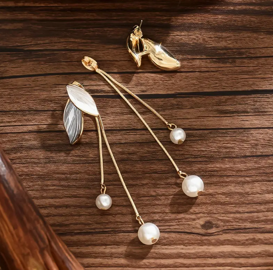 2er-Set elegante Ohrringe im Landhausstil mit Perlenanhänger