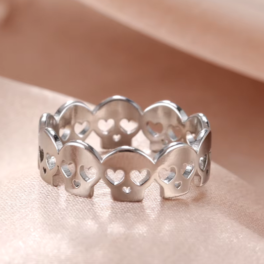 Stylischer hypoallergener Totenkopfring aus 925er Sterling Silber und Stahl – das perfekte Accessoire für Halloween!