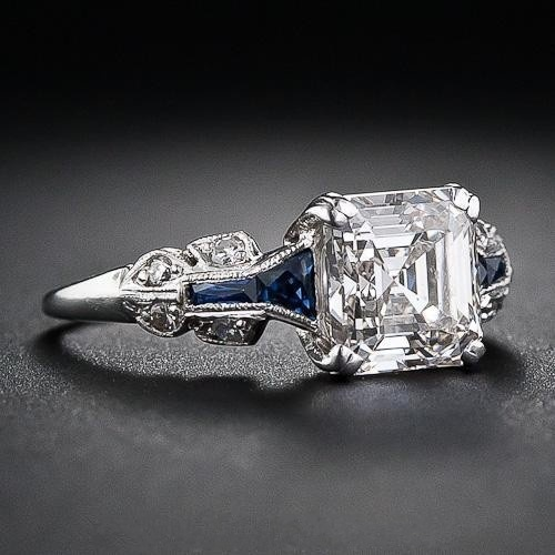 Funkelnder Eleganter Ring in Blau und Silber